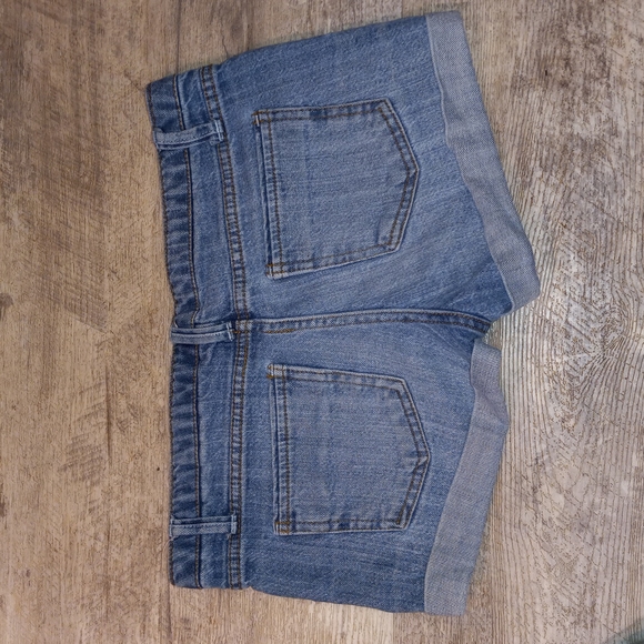 XXI brand cuffed jean shorts size 26 - Picture 2 of 4